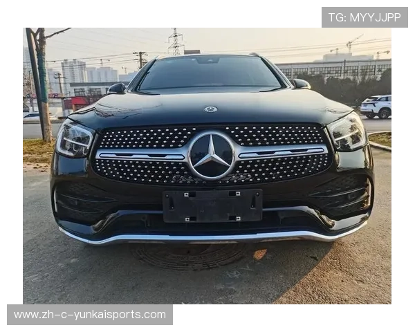 16款奔驰GL550奢华大气4.7TT大马力SUV图解 16款奔驰GL550奢华大气4.7TT大马力SUV图解